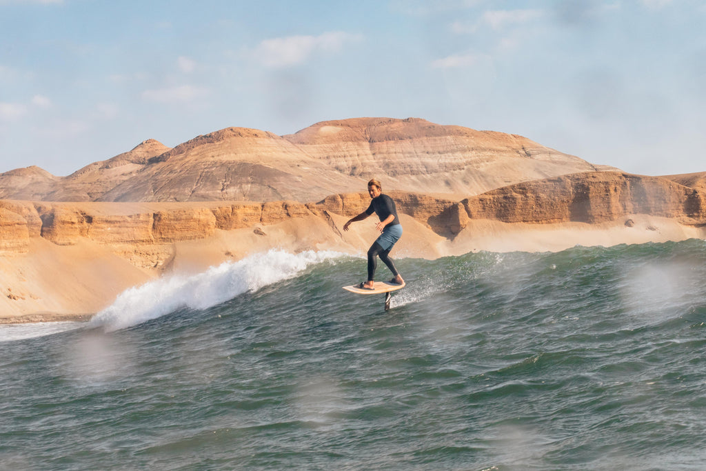 The history of surf in Peru: ¿Were the first surfers Peruvians?