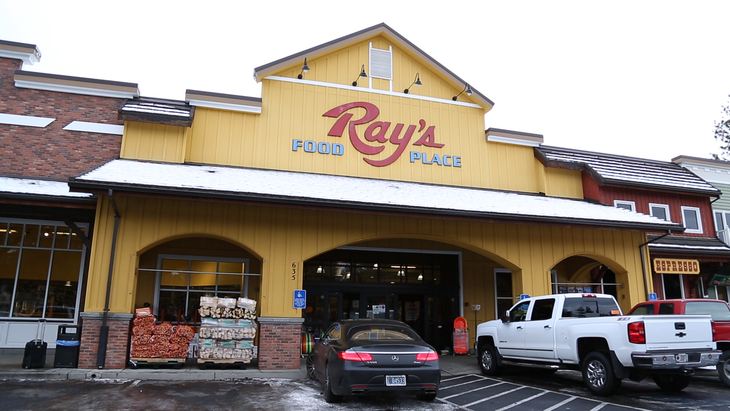 Ray's Food Place in Sisters Oregon