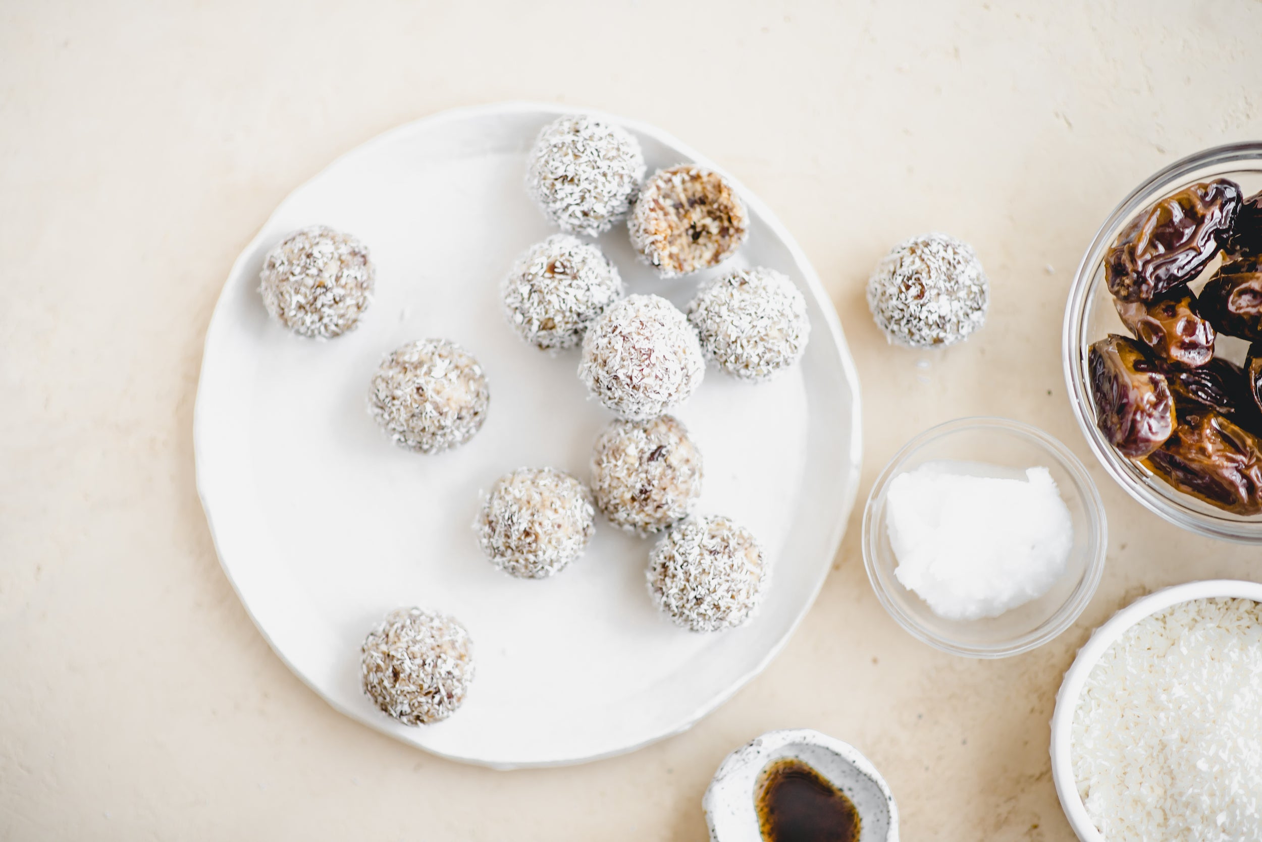 Vegan Salted Date (Snow) Balls Recipe